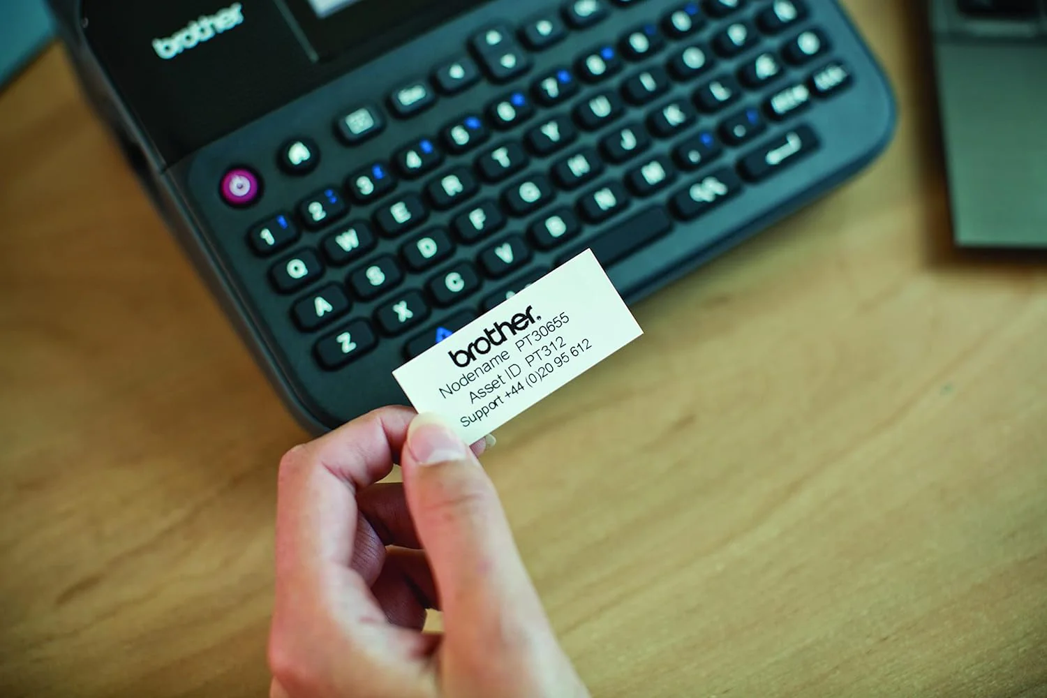 Brother PT-D600 PC-Connectable P-Touch Label Maker With Color Display - Image 4