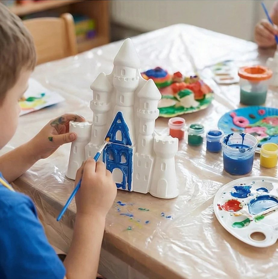 Bungalow Castle, House children's painting activity set - Image 2