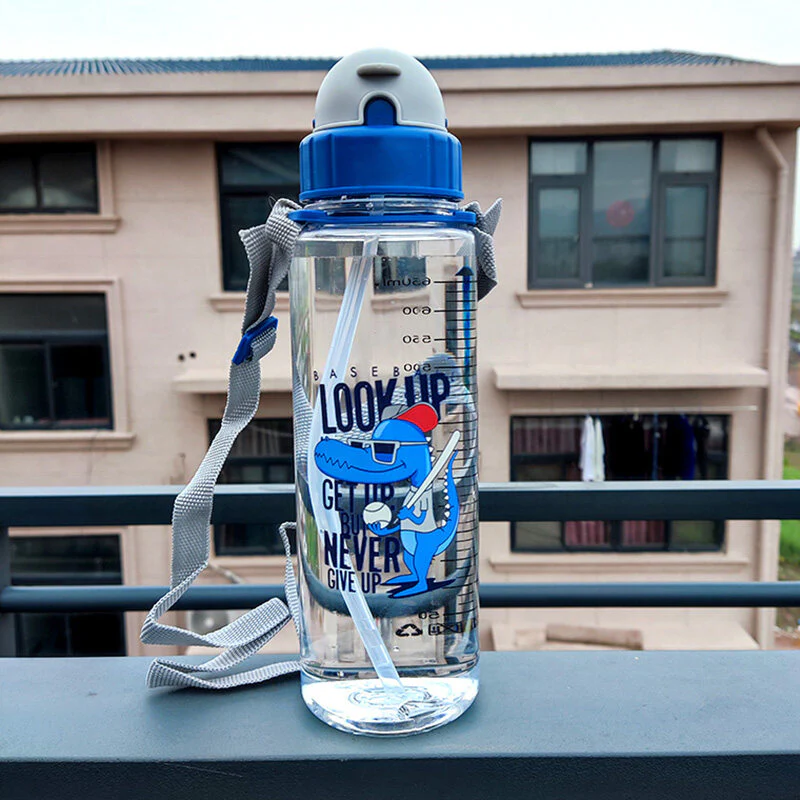 Cartoon Water Bottle with Straw Leak-proof Design for Kids 650ml - Image 2