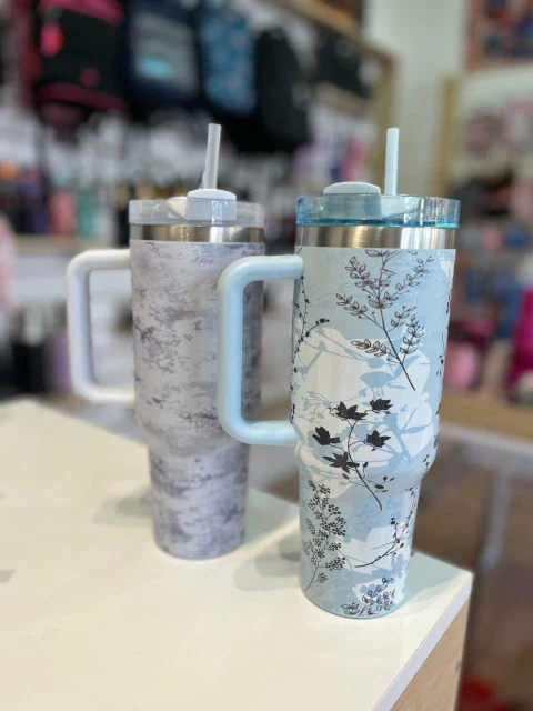 Elegant Floral Stainless Steel waer bottle - Tumbler - Image 2