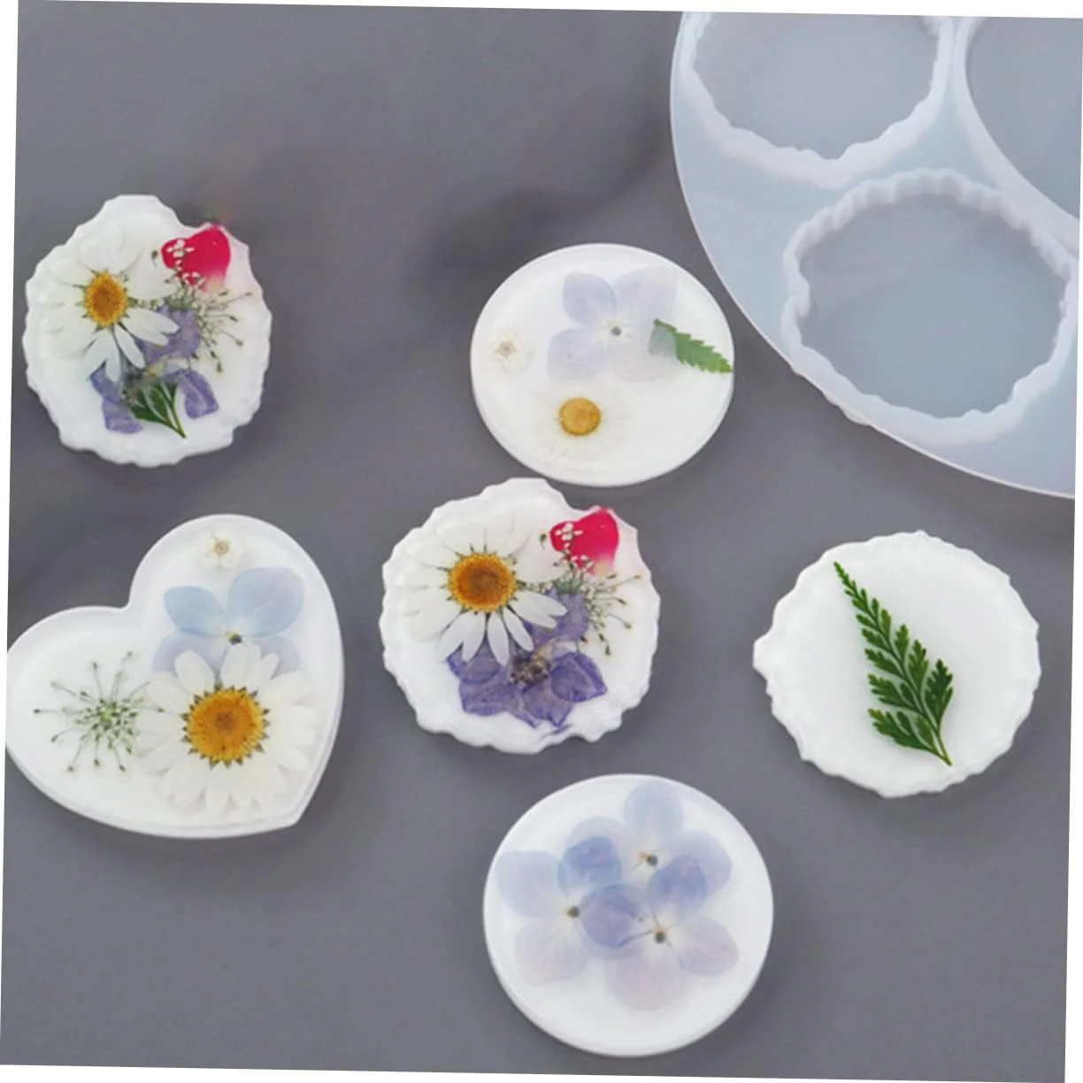 Round Multi-Cavity Silicone Resin Mold – Heart & Round Shape Epoxy Casting Mold for Coasters, Trays & DIY Crafts - Image 7