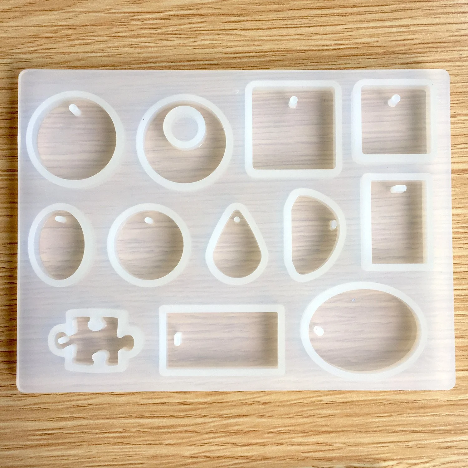 Silicone Mold Pendent DJ-324 (7.5x6.5) 26 in 1
