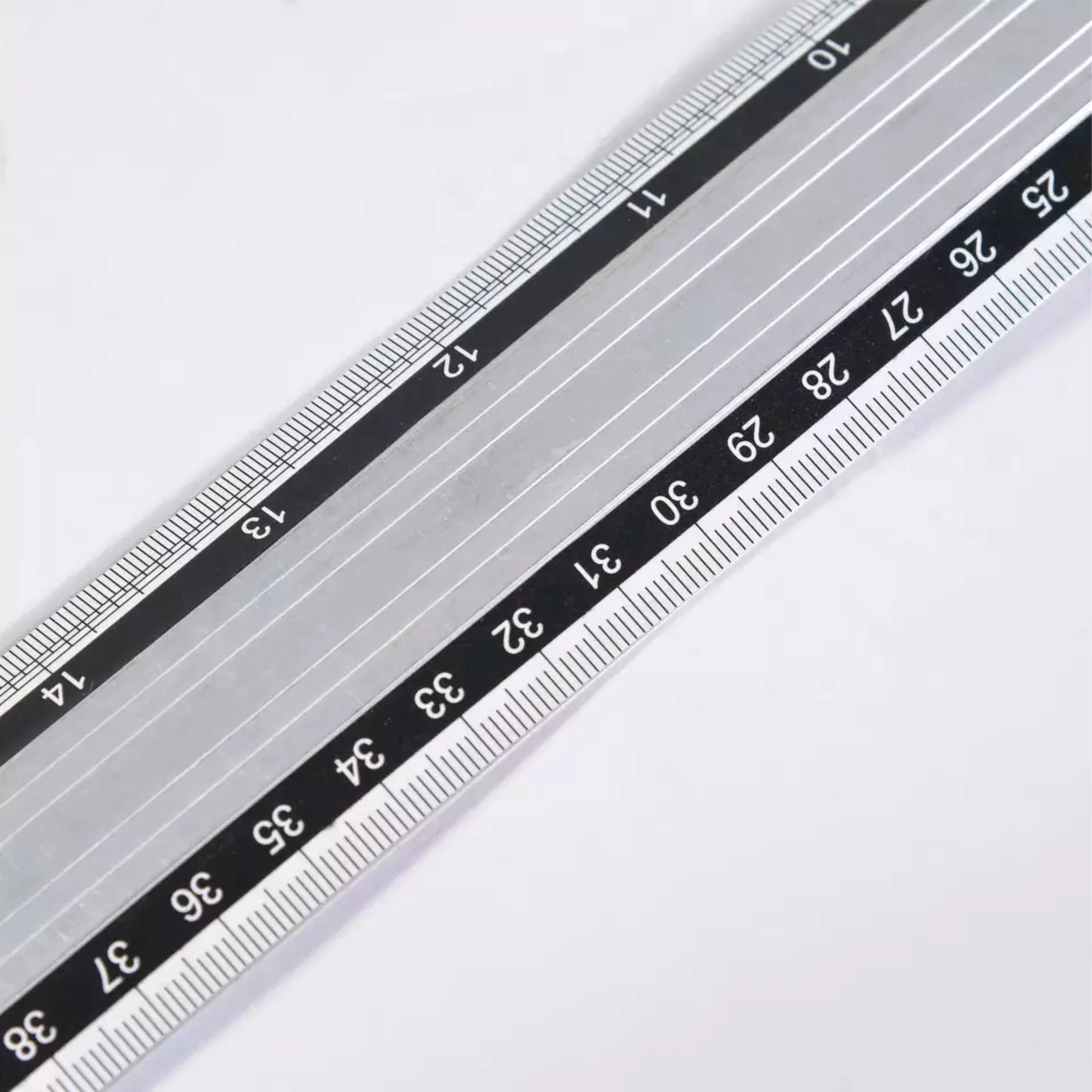 T Square Aluminium With Cover 24" - Image 3