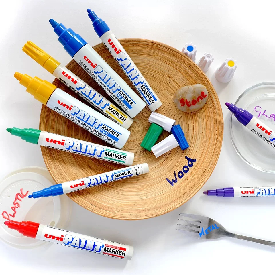 Uni Paint Marker Round Tip 1pc - Image 2